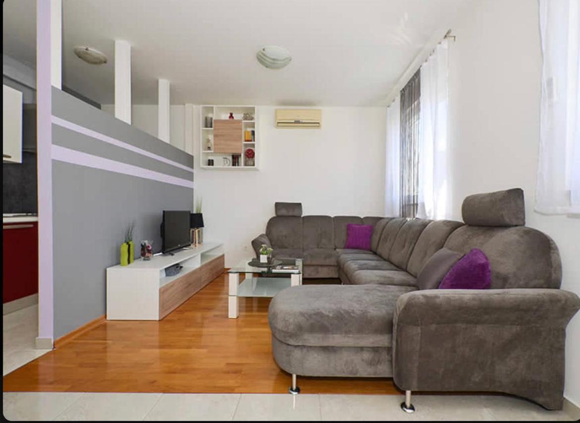 Apartment Charlie Podstrana Exterior photo